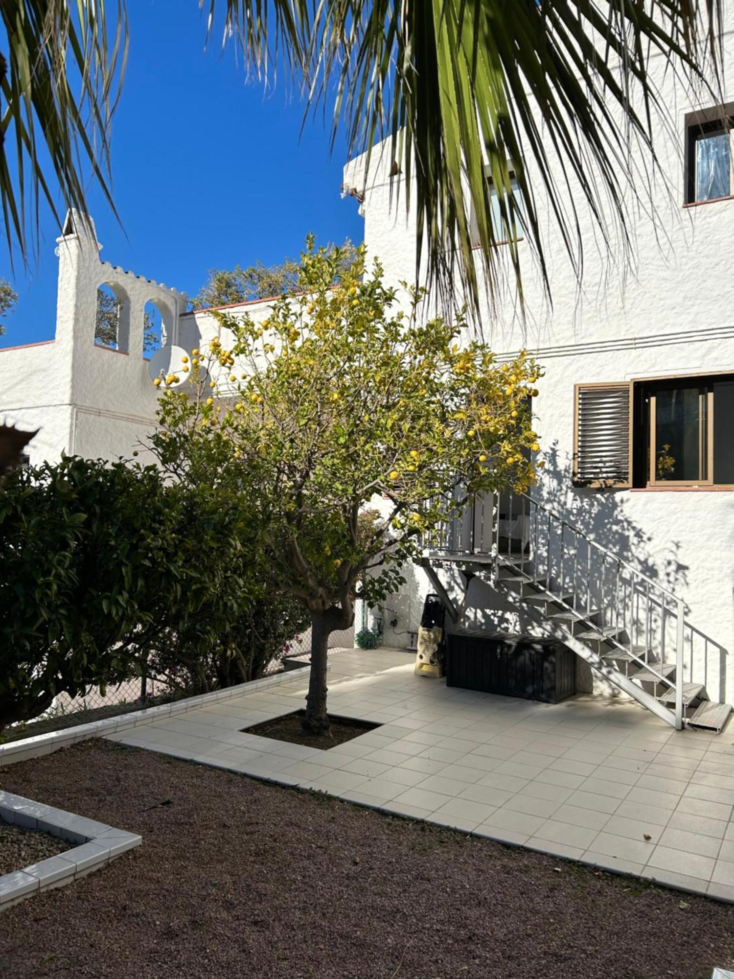 Appartement Duplex Rosas Avec Terrasse Magnifique Jacuzzi Vue Mer Eksteriør billede