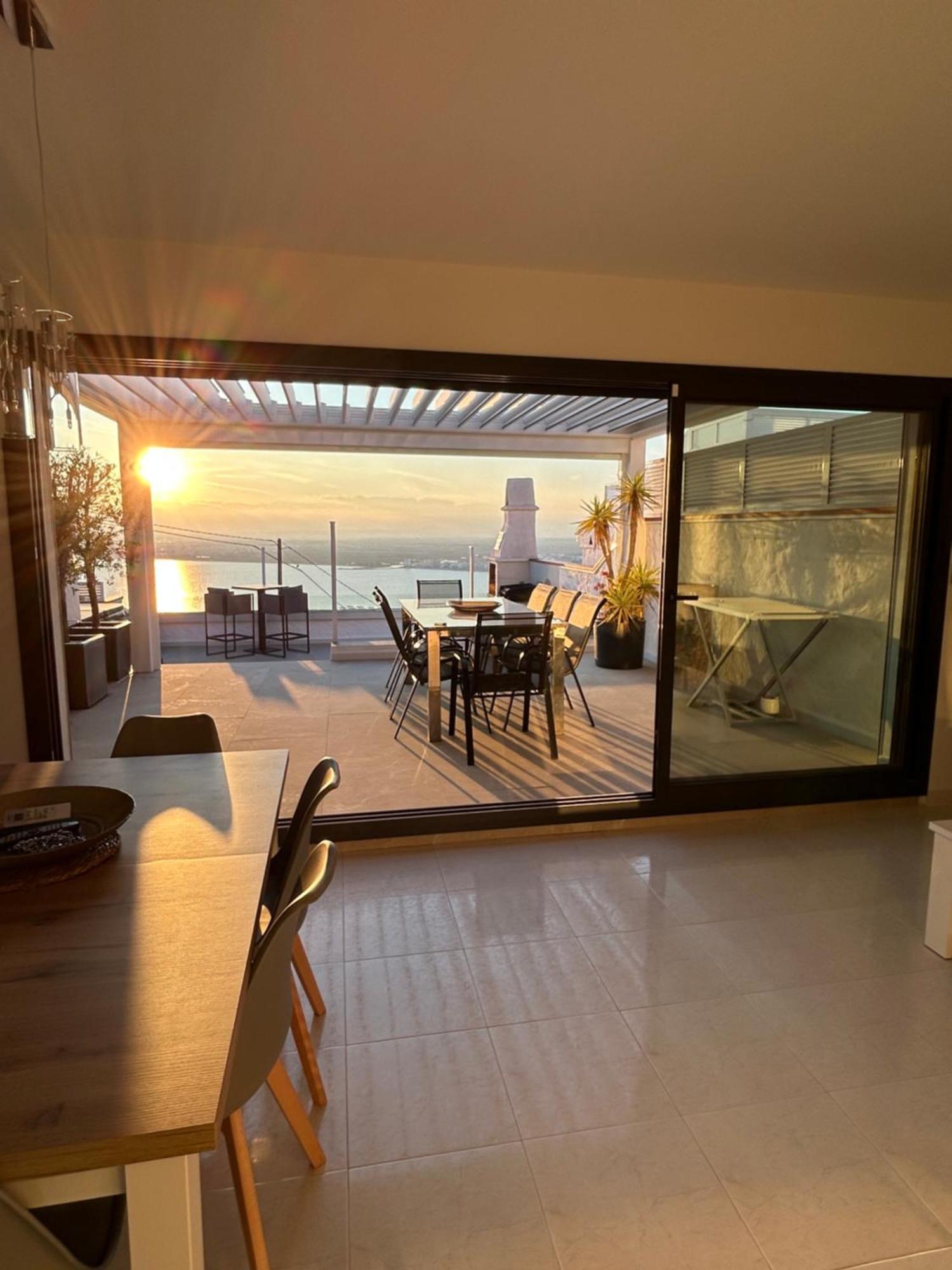 Appartement Duplex Rosas Avec Terrasse Magnifique Jacuzzi Vue Mer Eksteriør billede